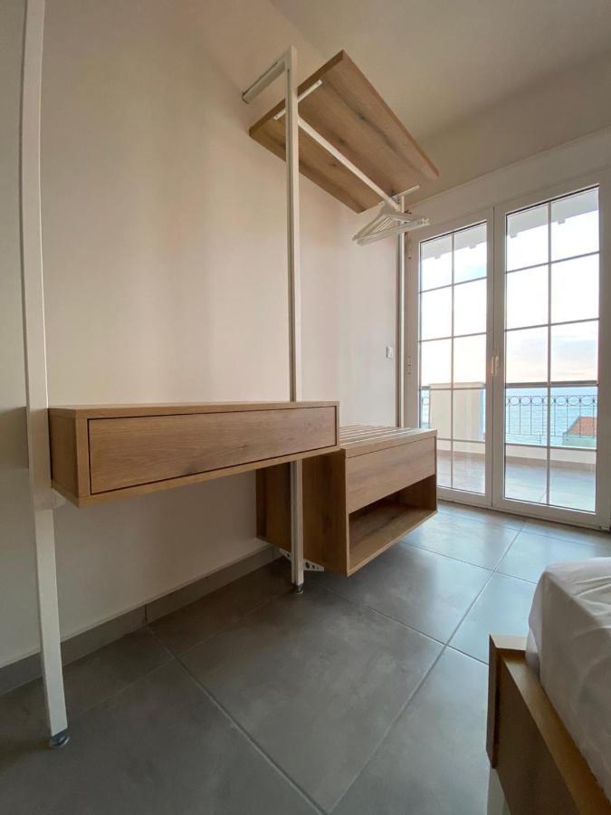Villa Eleni Greece - Wonderful Sea View Studios Неа-Рода Экстерьер фото