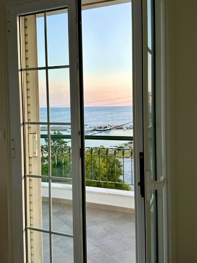Villa Eleni Greece - Wonderful Sea View Studios Неа-Рода Экстерьер фото