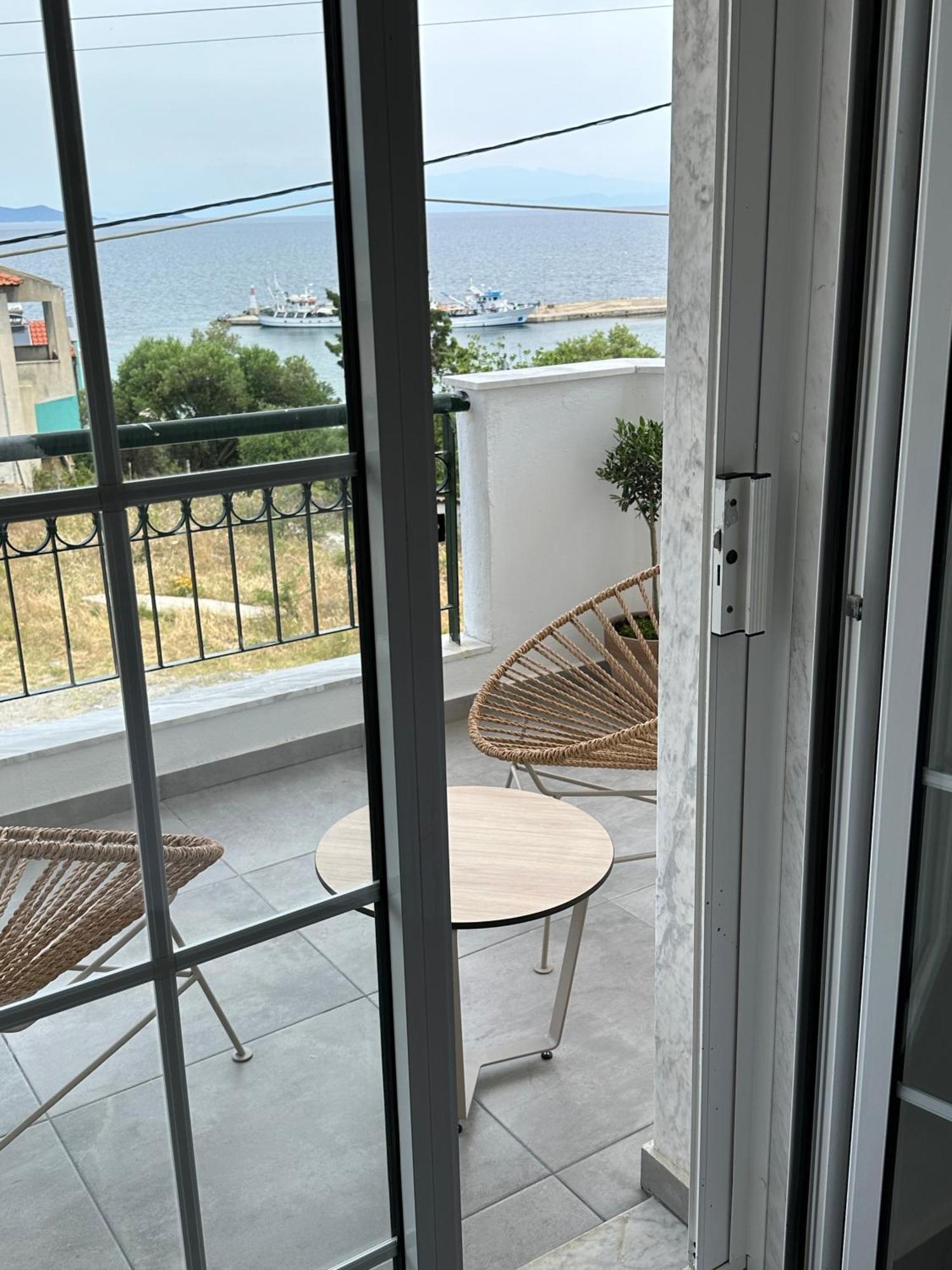 Villa Eleni Greece - Wonderful Sea View Studios Неа-Рода Экстерьер фото