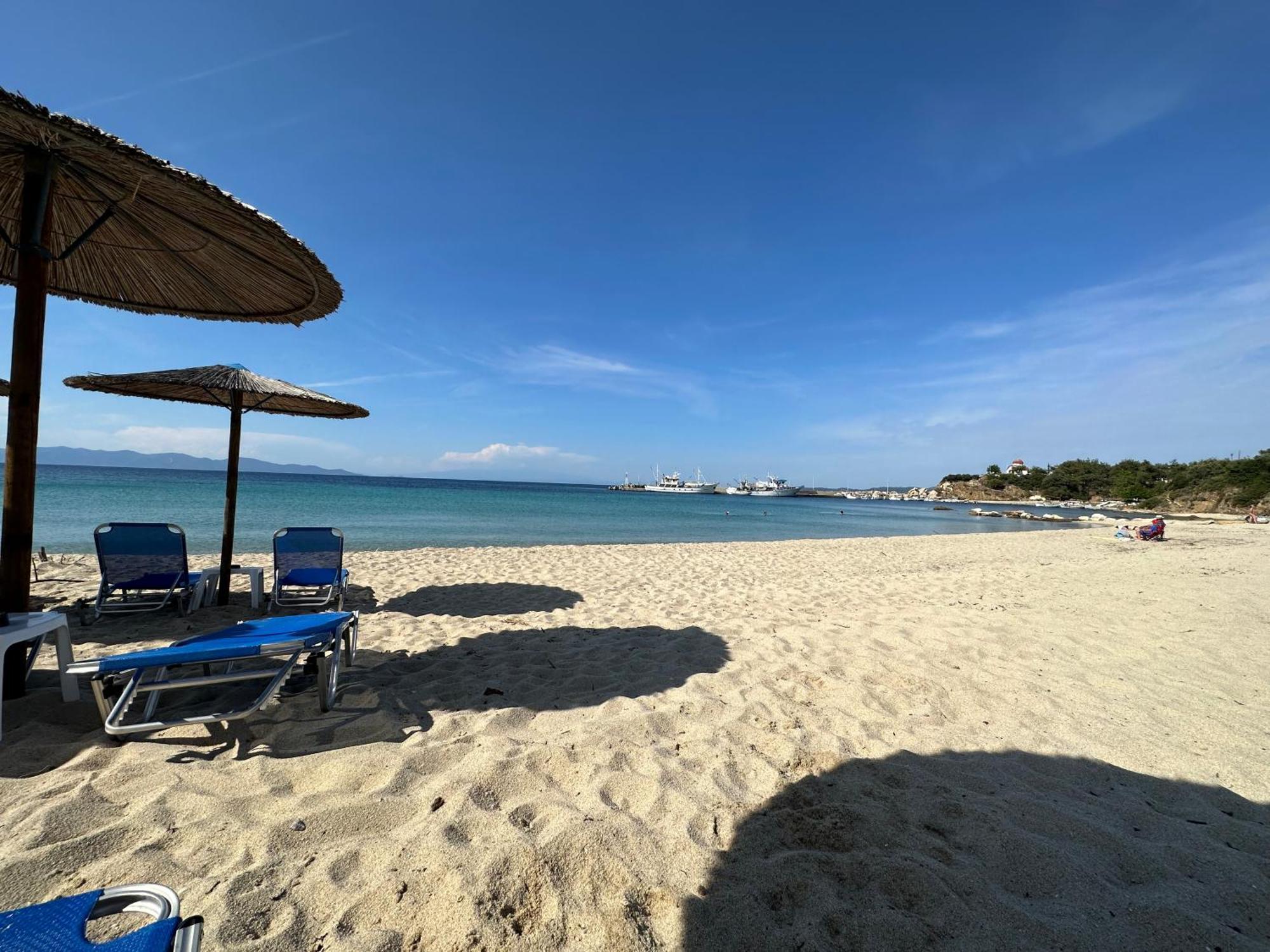 Villa Eleni Greece - Wonderful Sea View Studios Неа-Рода Экстерьер фото